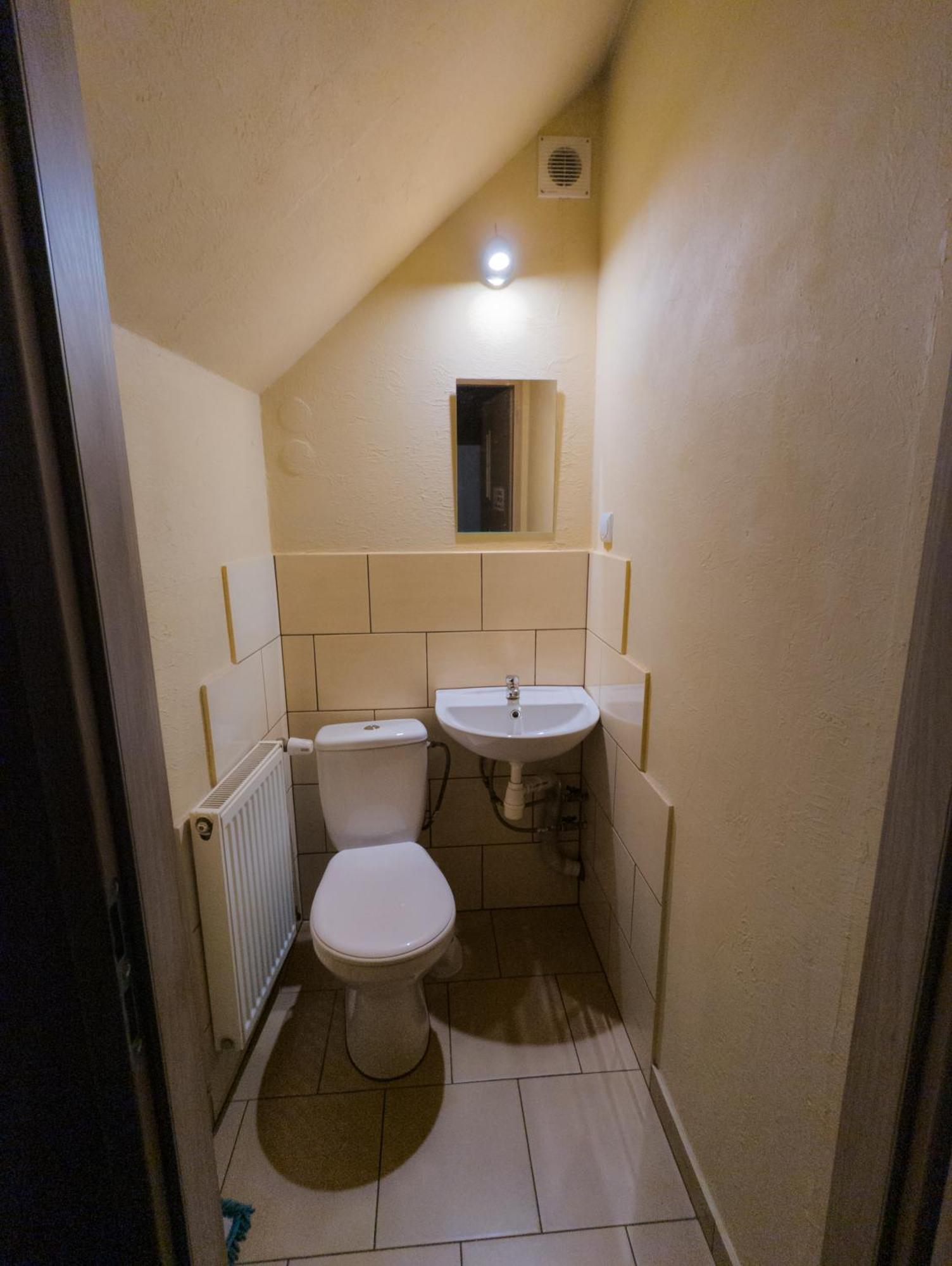 Pokoje Goscinne "U Karola" Pracownicze Ścinawa Exterior photo